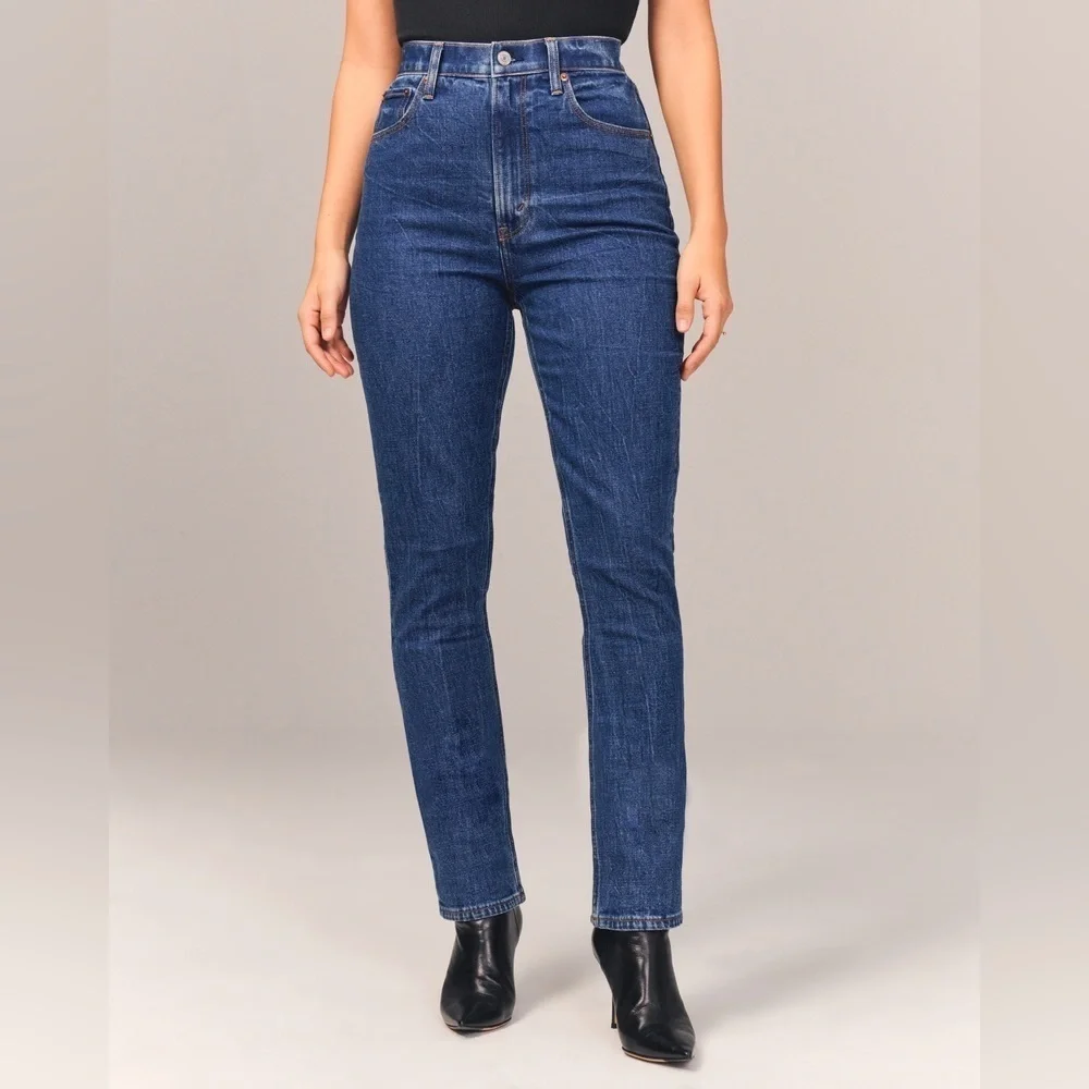 Abercrombie & Fitch Slim Straight Ultra High Rise Curve Love Jeans Sz. 28 Sz. 6